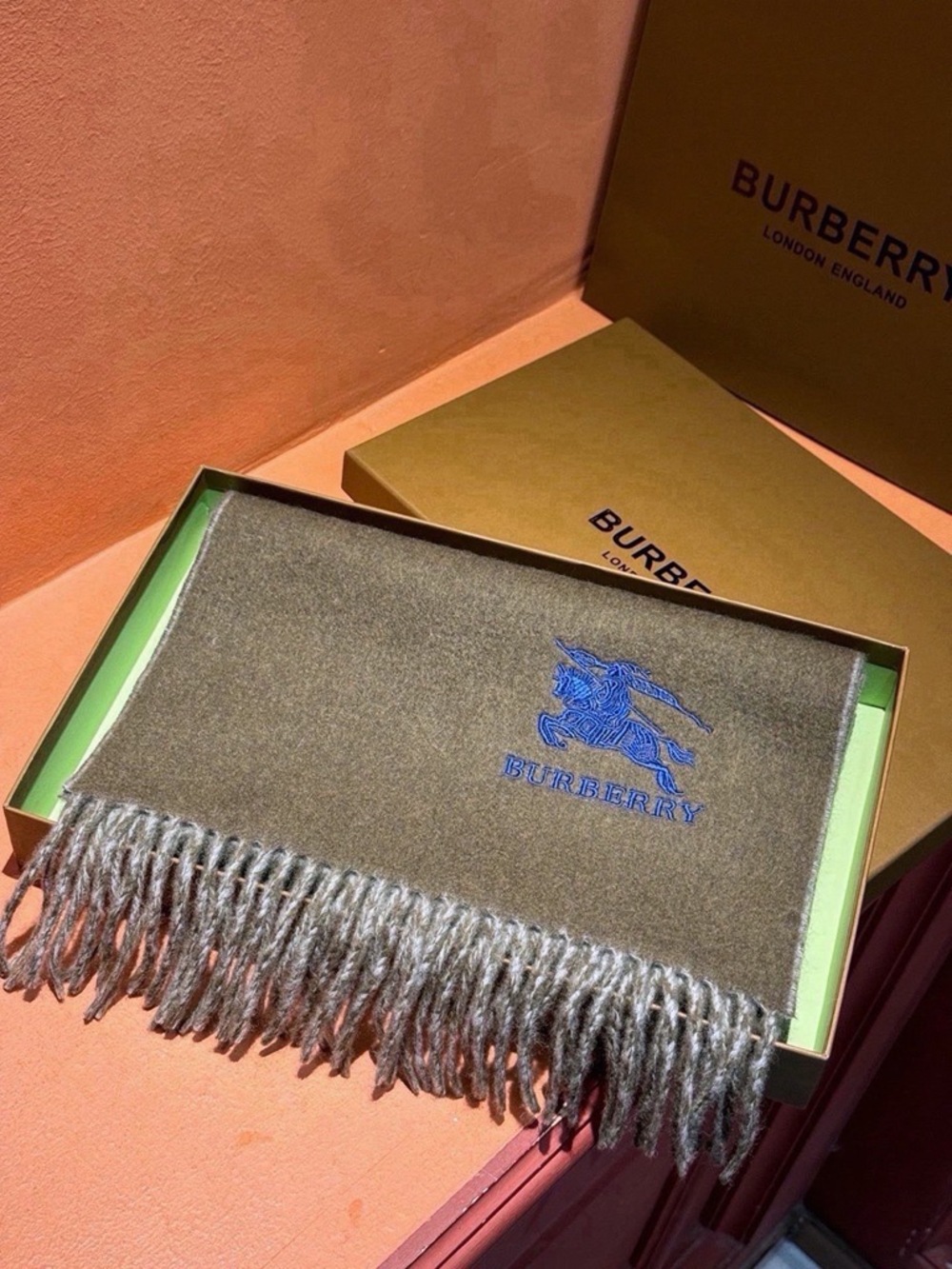 Burberry cashmere scarf